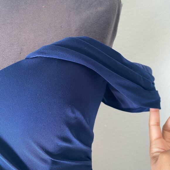 La Femme sz 16 navy blue off shoulder gown NWT - Picture 5 of 13